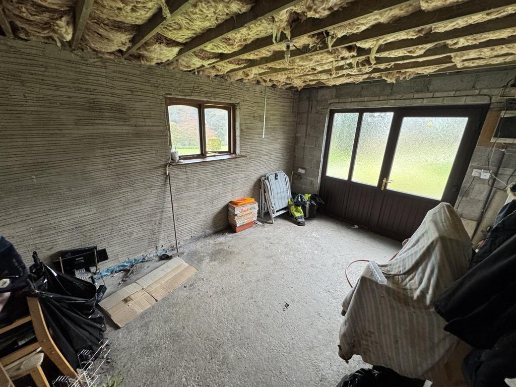 Potential Garage/Side Porch