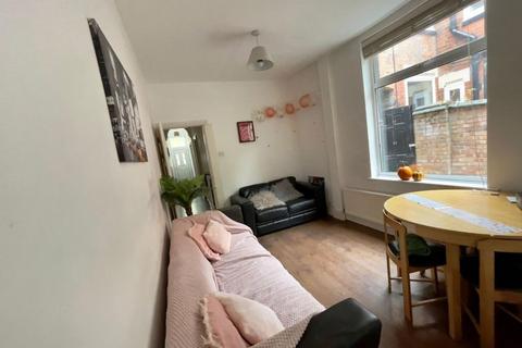 undefined, Winchester Avenue, Leicester