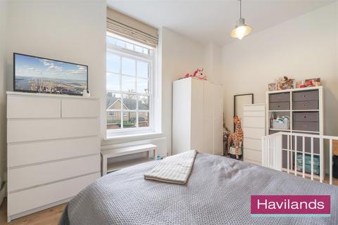 2 Banting Drive, London, N21 1SL