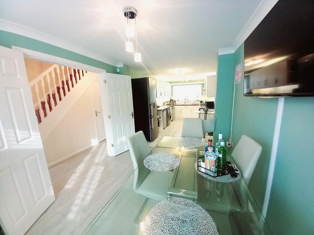 Dining kitchen