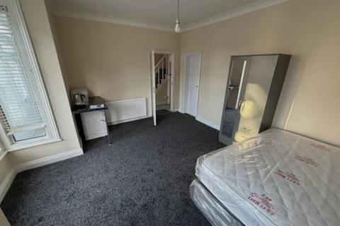 undefined, Goodmayes Avenue, Ilford, Essex, IG3