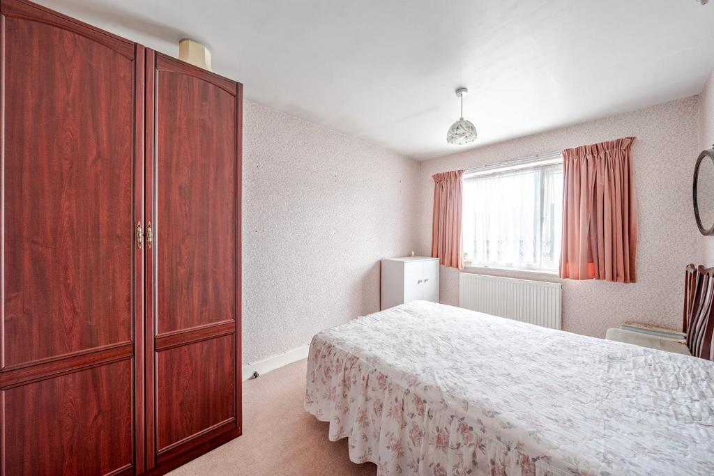 Second bedroom.jpg
