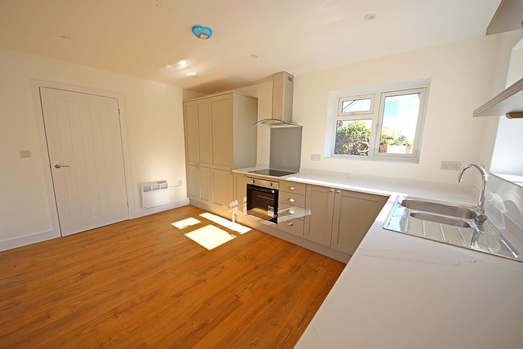 Kitchen Lounge