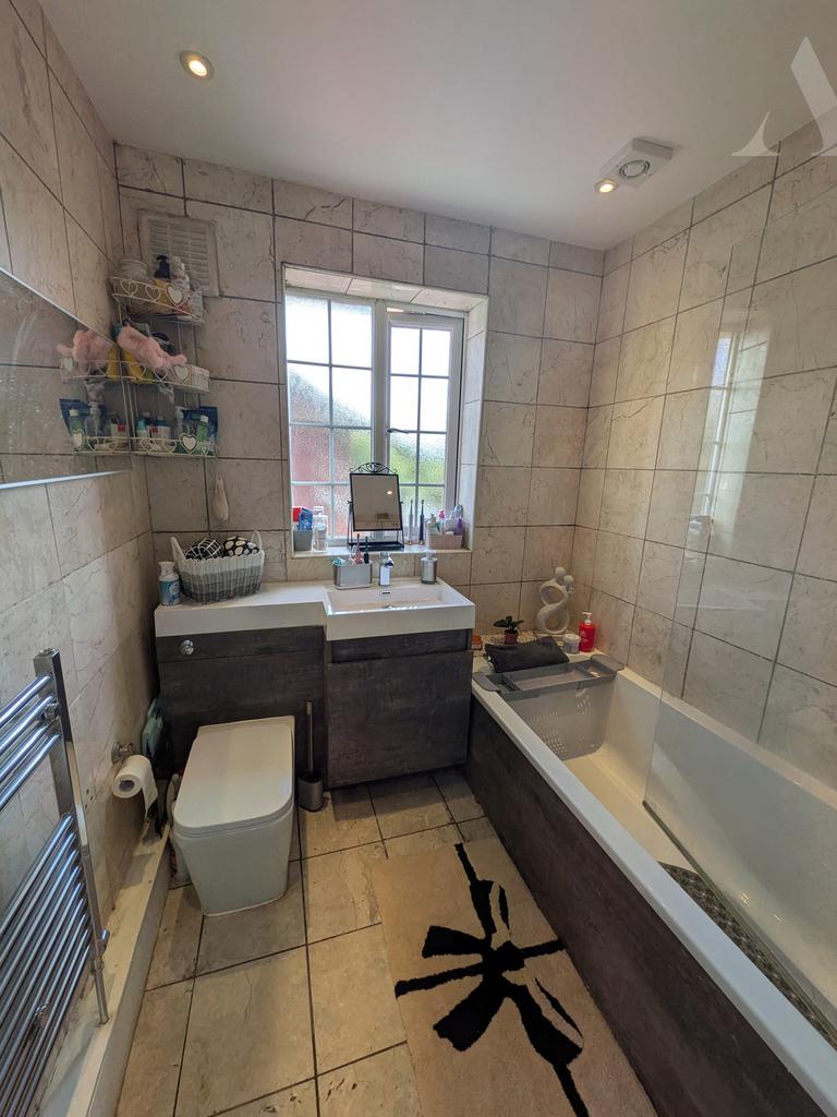 Pxl 20251024 112537600