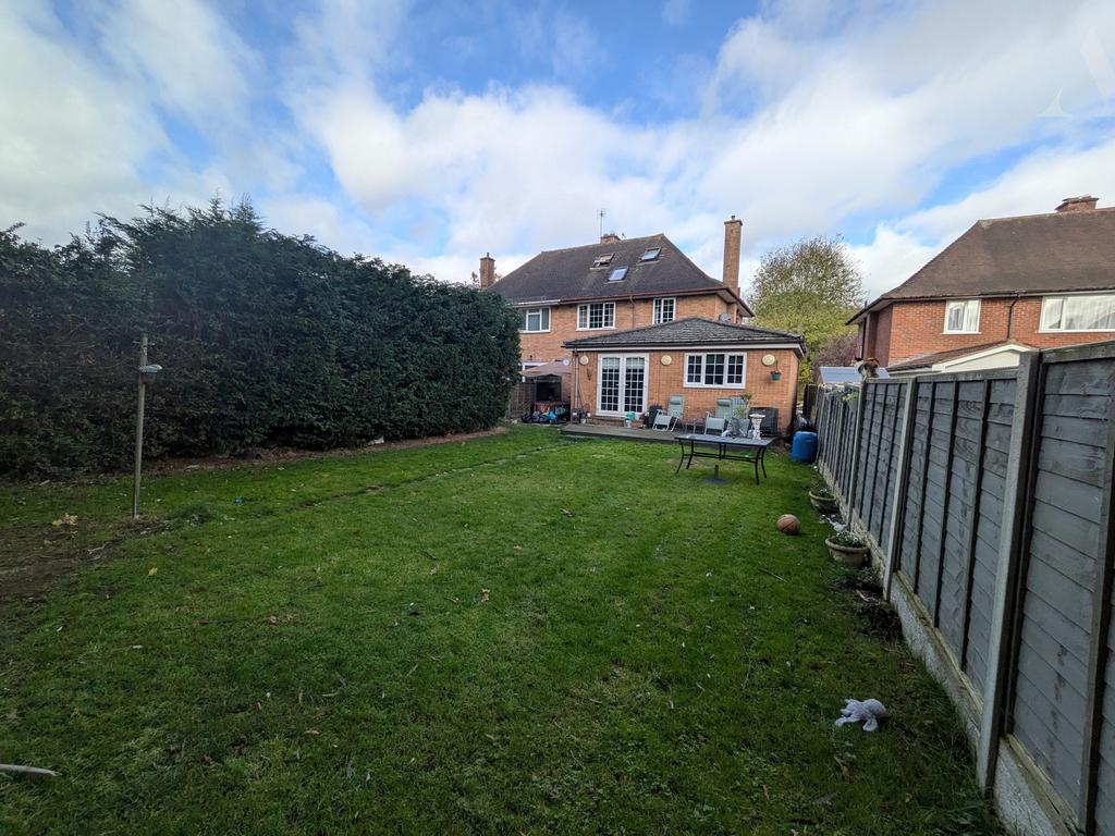 Pxl 20251024 113746270