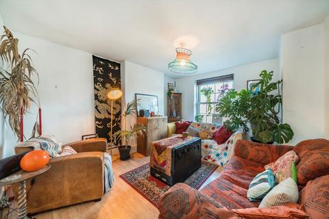 Kingsgate House, London SW9