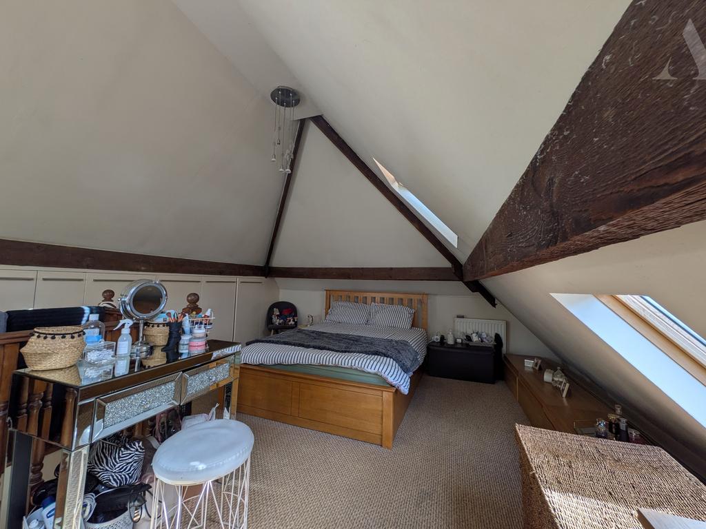 Pxl 20251024 112704750