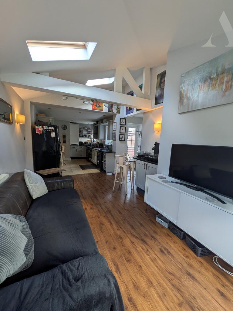 Pxl 20251024 113354074