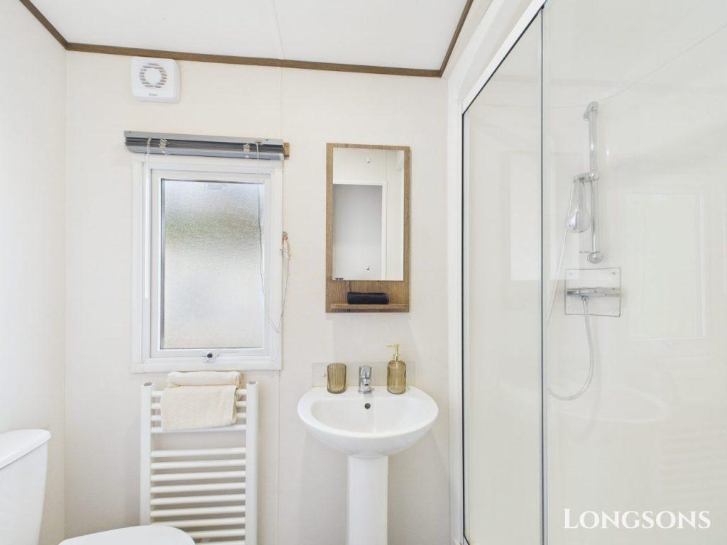 Cam02173g0 Pr0276 Still025