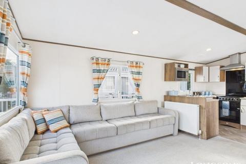 3 bedroom park home for sale, Birchington Vale Holiday Park