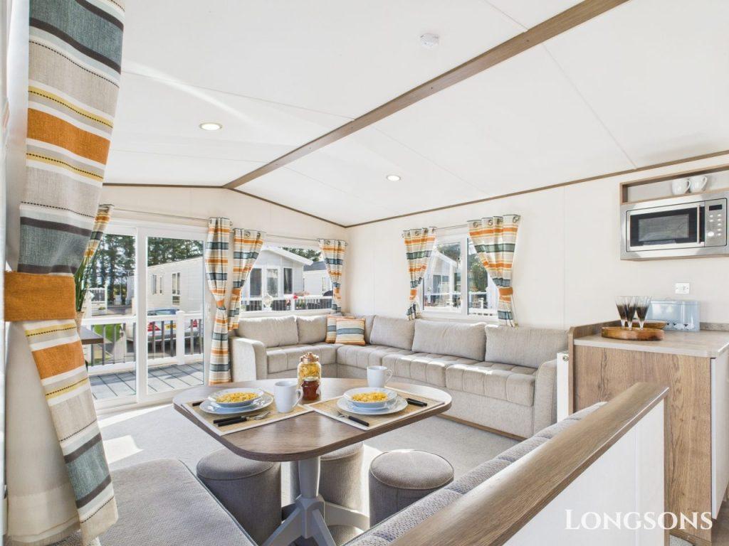 Cam02173g0 Pr0276 Still014