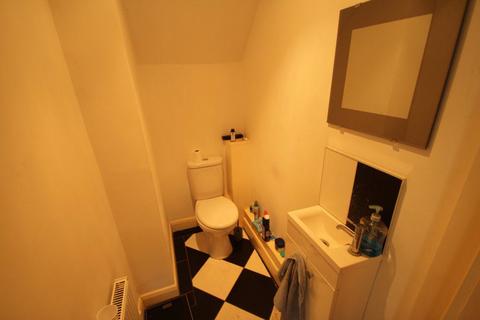 4 bedroom house to rent, Macaulay Street, Leicester