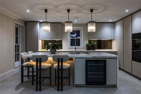 undefined, Wayneflete Tower Avenue, Esher, KT10