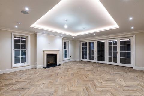 undefined, Wayneflete Tower Avenue, Esher, KT10