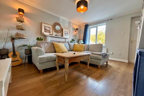 2 bedroom semi-detached house for sale, Hazel Avenue, Worcestershire WR11