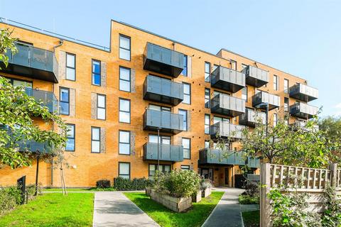 2 bedroom flat for sale, Centenary House, Lena Kennedy Close, Chingford