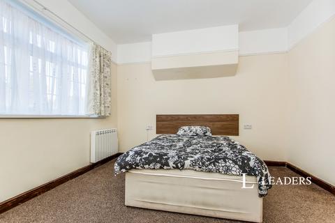 undefined, Grosvenor Road, PE25