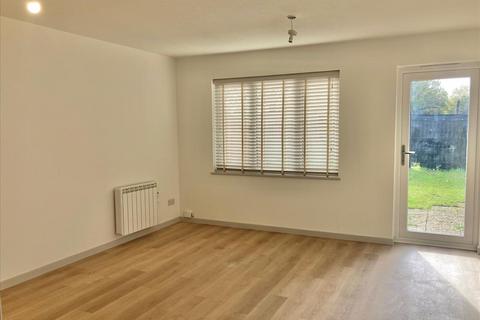 undefined, Deerhurst Close, Feltham, Middlesex, TW13