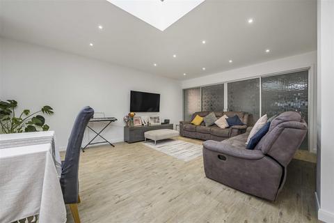 undefined, Park Street Lane, Park Street, St. Albans