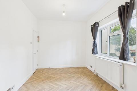 3 bedroom detached house for sale, Luton Road, Chatham ME4