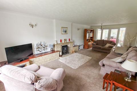 undefined, Pole Elm Close, Worcester WR2