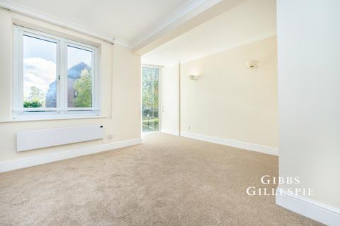 2 bedroom flat to rent, Winslow Close, Pinner, HA5