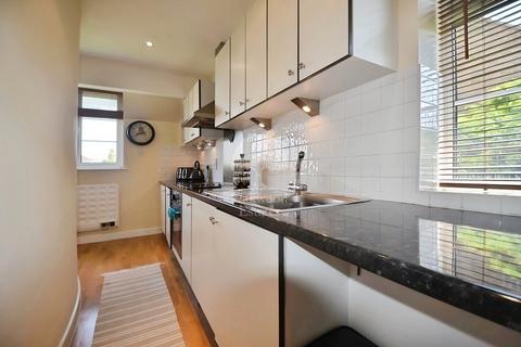 undefined, Pinewood Green, Iver Heath SL0