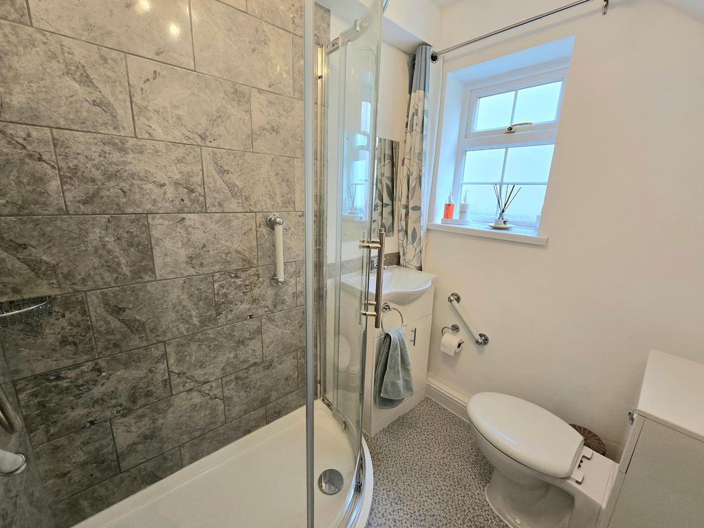 Downstairs shower