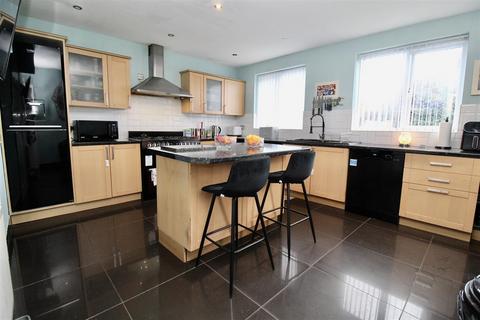 3 bedroom semi-detached house for sale, Galloway Avenue, Birmingham B34