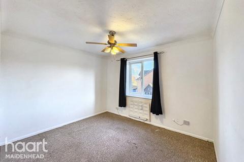 1 bedroom apartment for sale, Littlebrook Avenue, Slough