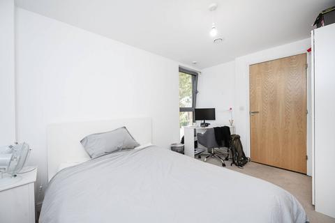 2 bedroom flat for sale, Chesworth Court, Fulneck Place, Stepney, LONDON, E1