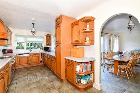 4 bedroom detached house for sale, Frinstead Walk, Maidstone, Kent