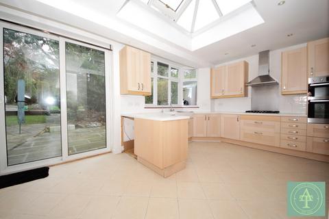 4 bedroom semi-detached house for sale, Slades Gardens, Enfield, EN2