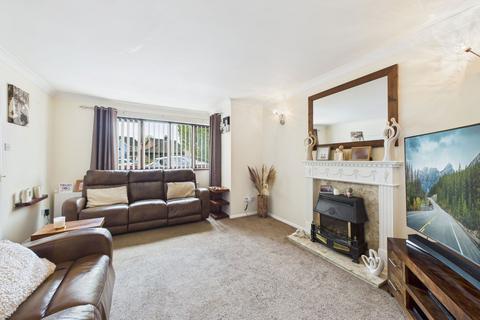 4 bedroom detached house for sale, Laxton Close, Attleborough NR17