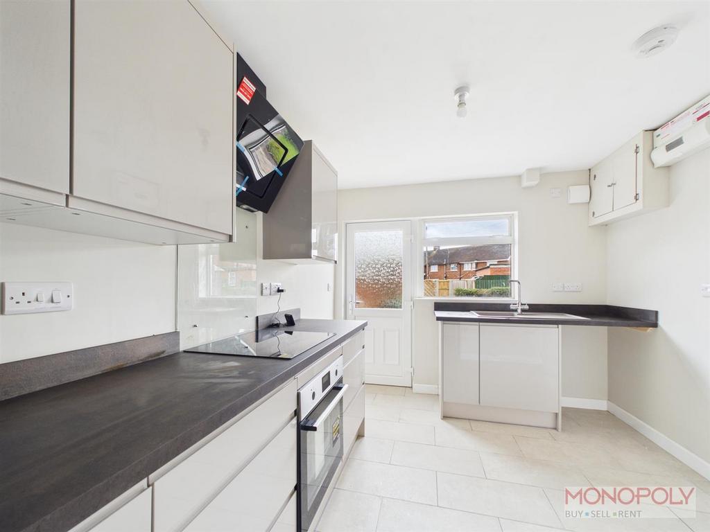 Kitchen/ dining room