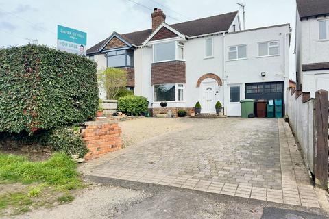 undefined, Bouncers Lane, Cheltenham GL52