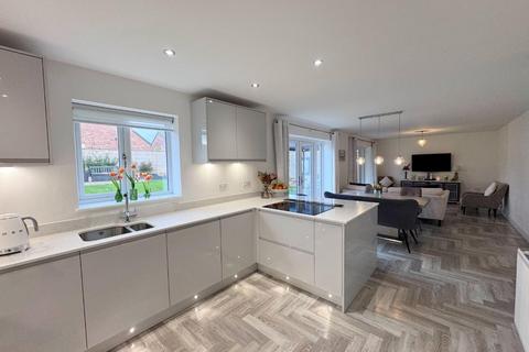 5 bedroom detached house for sale, Acorn Close, Wynyard, Billingham