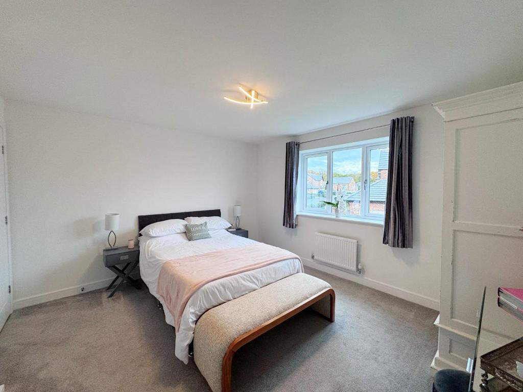 Bed 2.jpg