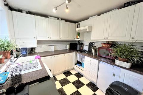 40 Chestnut Way, Newhaven, BN9 9XG
