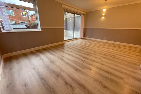 undefined, Brompton Close, Luton, Bedfordshire, LU3 3QU