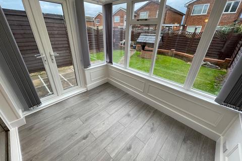 undefined, Brompton Close, Luton, Bedfordshire, LU3 3QU