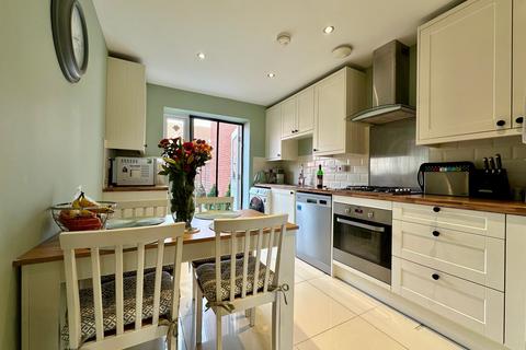 undefined, Tonbridge Drive, Basildon SS15