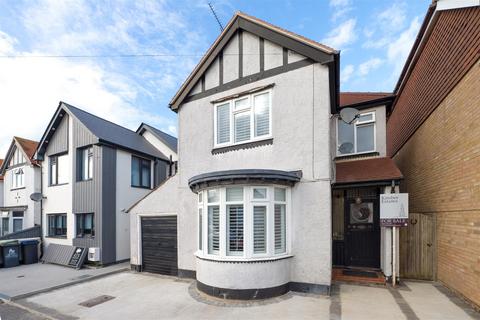 4 bedroom detached house for sale, The Broadway, Herne Bay