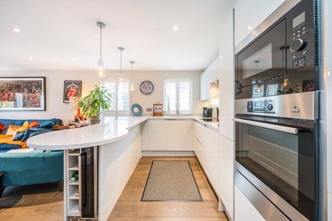 2 bedroom flat to rent, Edith Terrace, London SW10