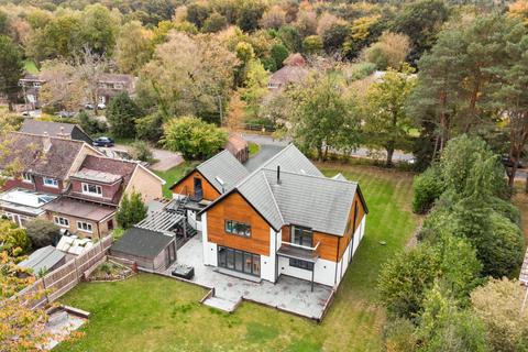 5 bedroom detached house for sale, Lower Station Road, Lewes BN8