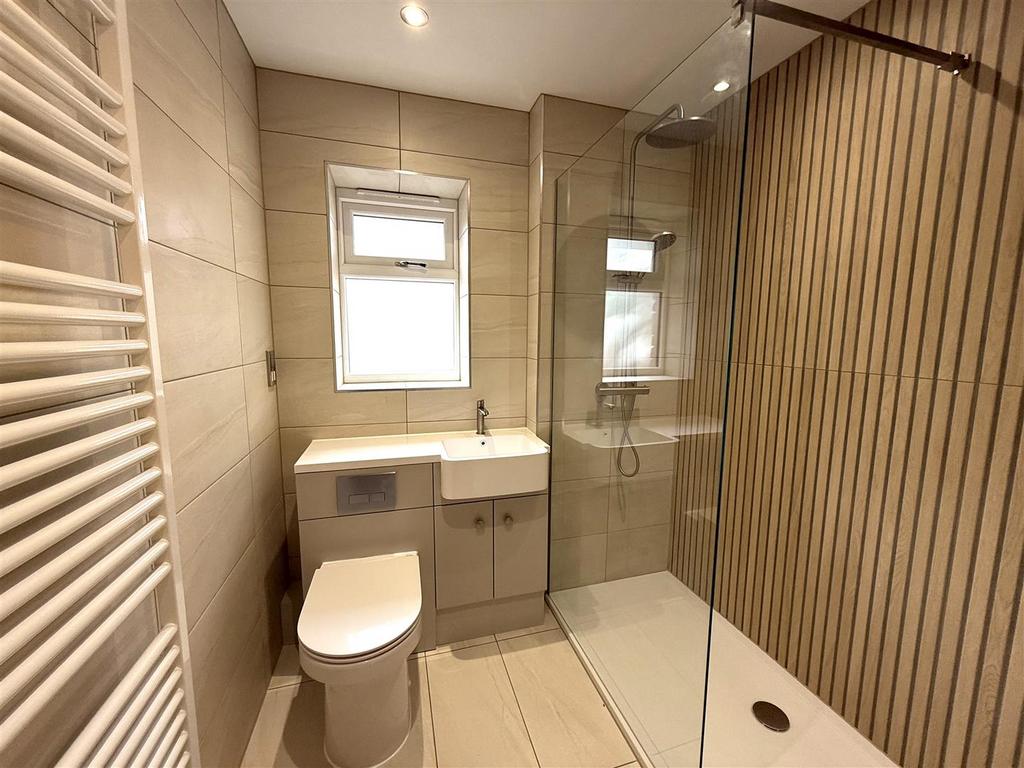98 B BATH.jpeg
