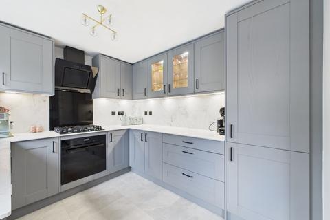 3 bedroom detached house for sale, Clare Crescent, Towcester, NN12