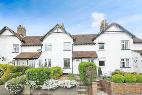 2 bedroom terraced house to rent, Rye Street, Herts CM23