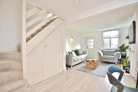 2 bedroom terraced house to rent, Rye Street, Herts CM23