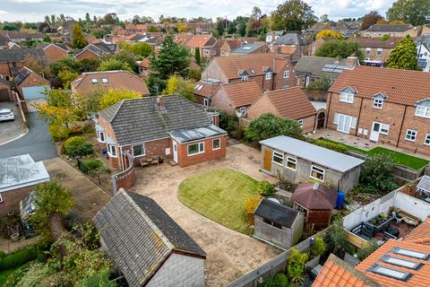 2 bedroom detached bungalow for sale, Greencroft Court, Dunnington, York YO19 5NN